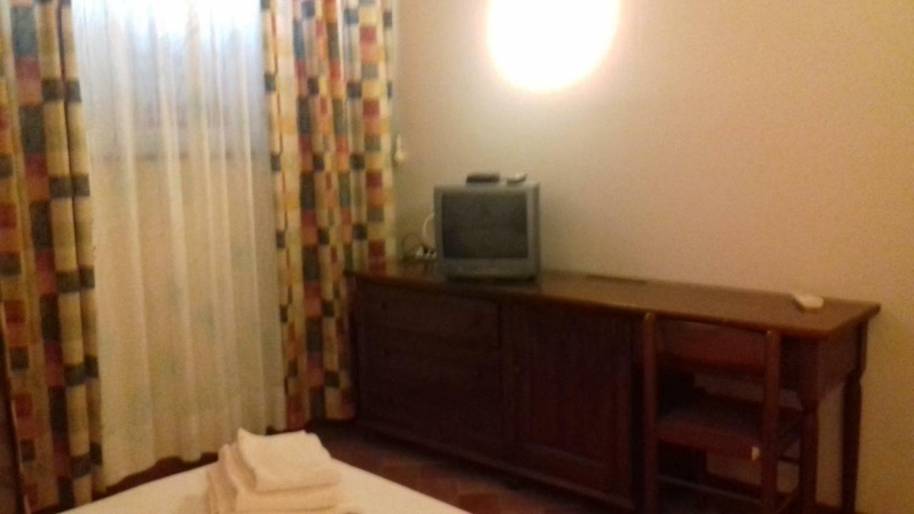 Le Tamerici Guest House พรินซิพินา แทร์รา ภายนอก รูปภาพ