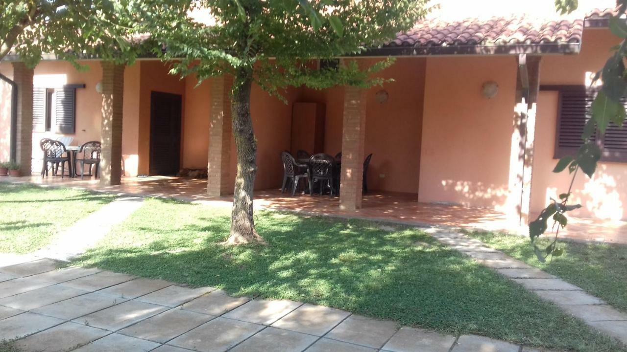 Le Tamerici Guest House พรินซิพินา แทร์รา ภายนอก รูปภาพ