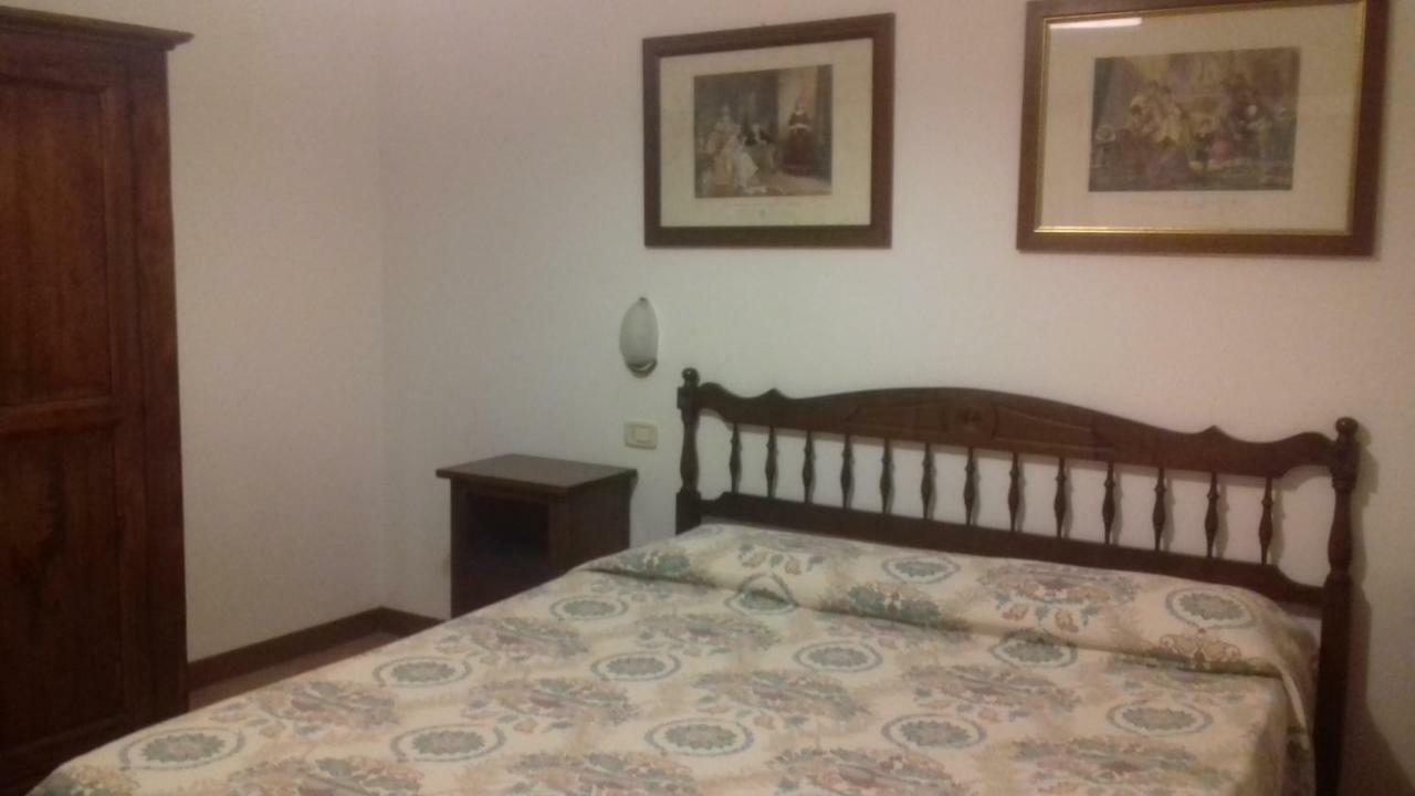 Le Tamerici Guest House พรินซิพินา แทร์รา ภายนอก รูปภาพ